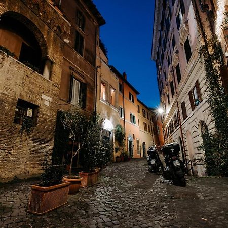 Bruno Domus Trastevere Rome Bagian luar foto