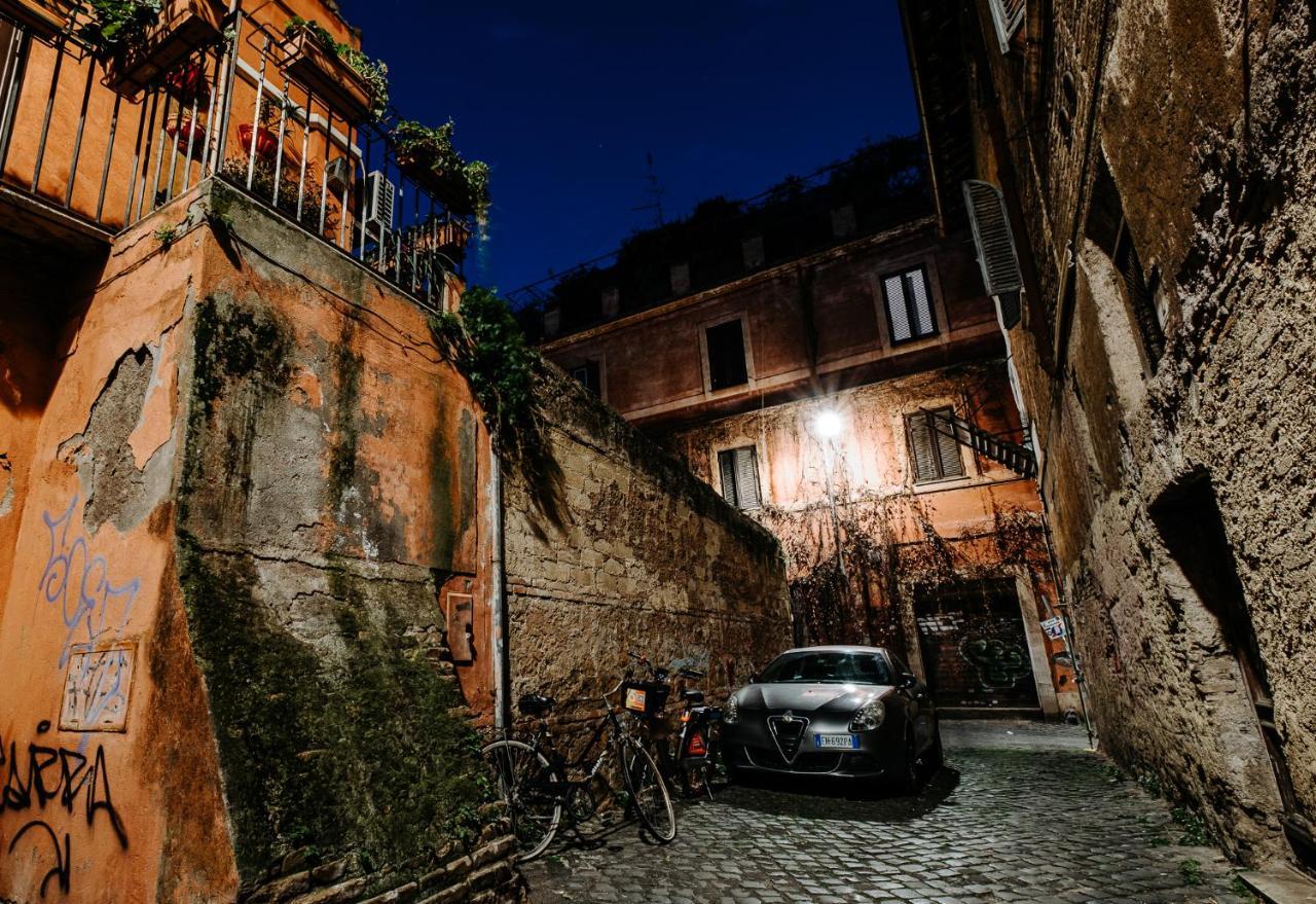 Bruno Domus Trastevere Rome Bagian luar foto